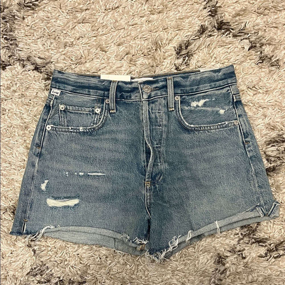 Citizens of Humanity Marlow vintage short. Seltzer. Size 25. New with tags.